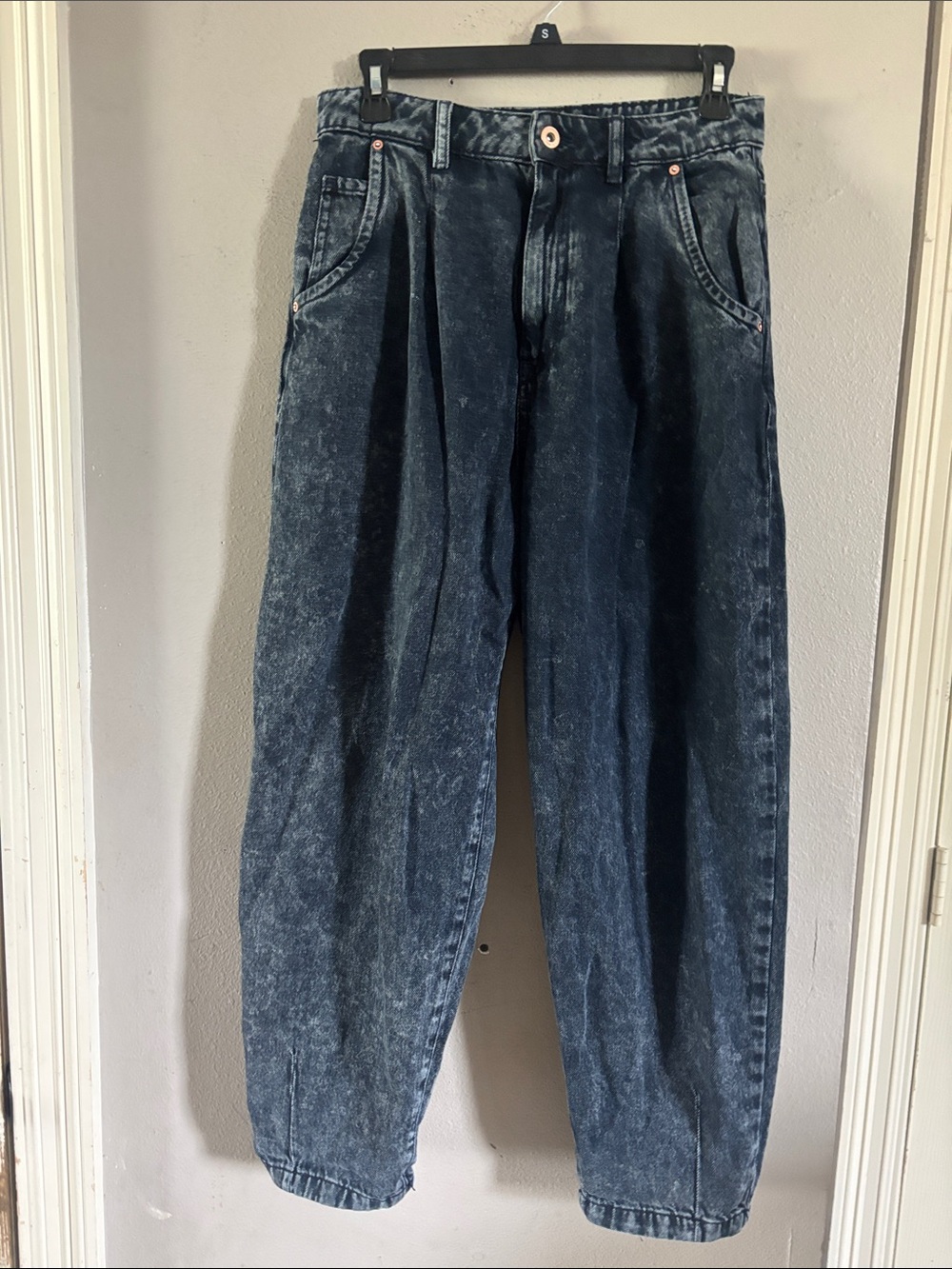 Zara Women's Washed Black Relaxed Jeans